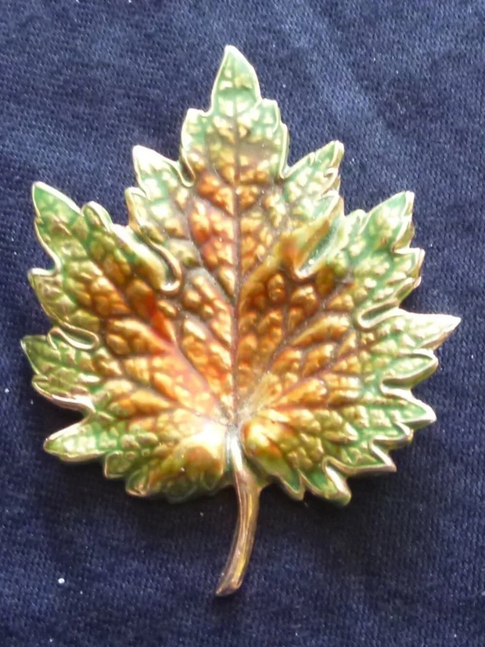 Vintage Autumn Enamel Maple Leaf Brooch Set & Signed DRL Creations Raccoon Pin